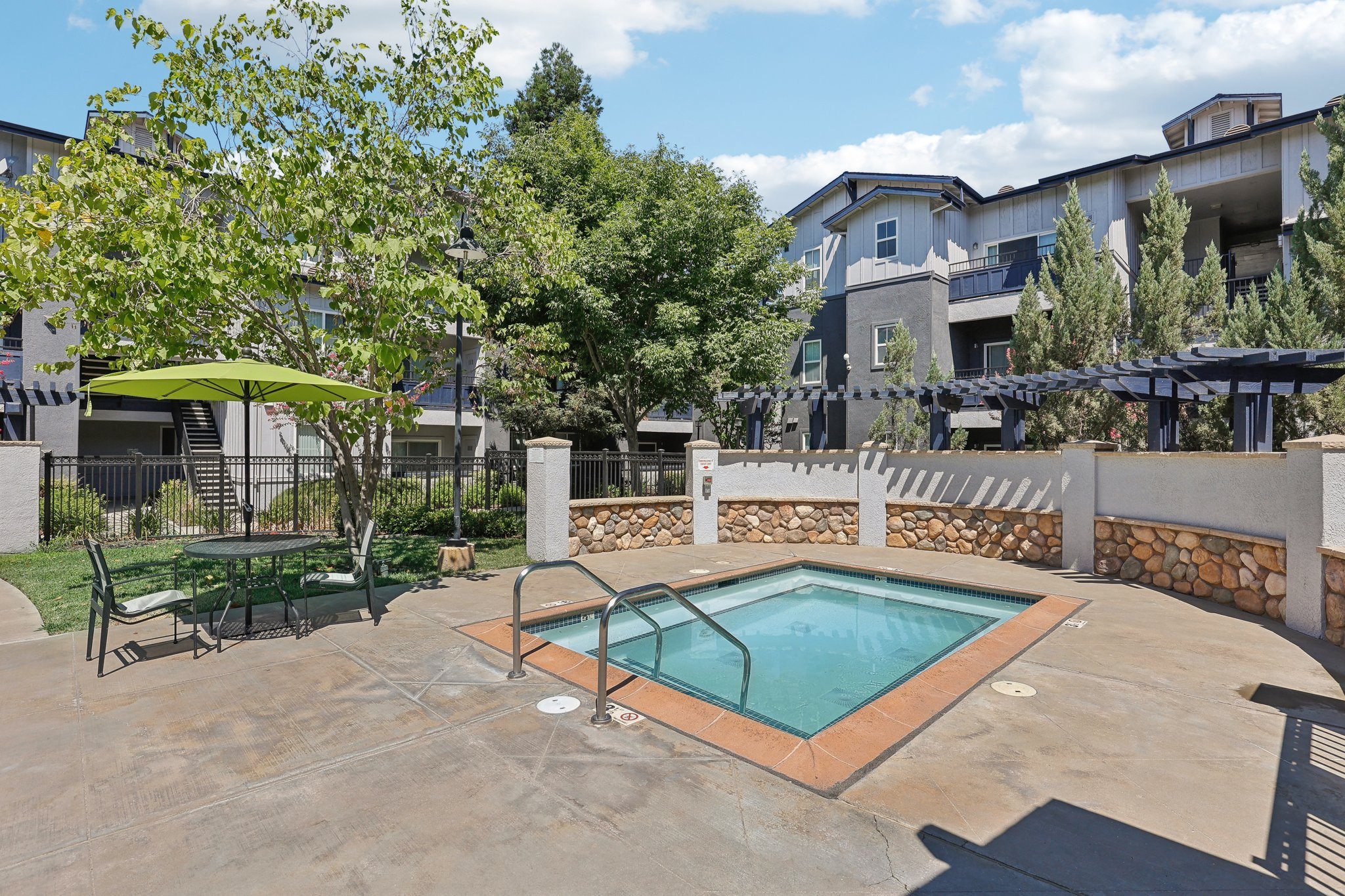 Waterstone Apartments photo 3